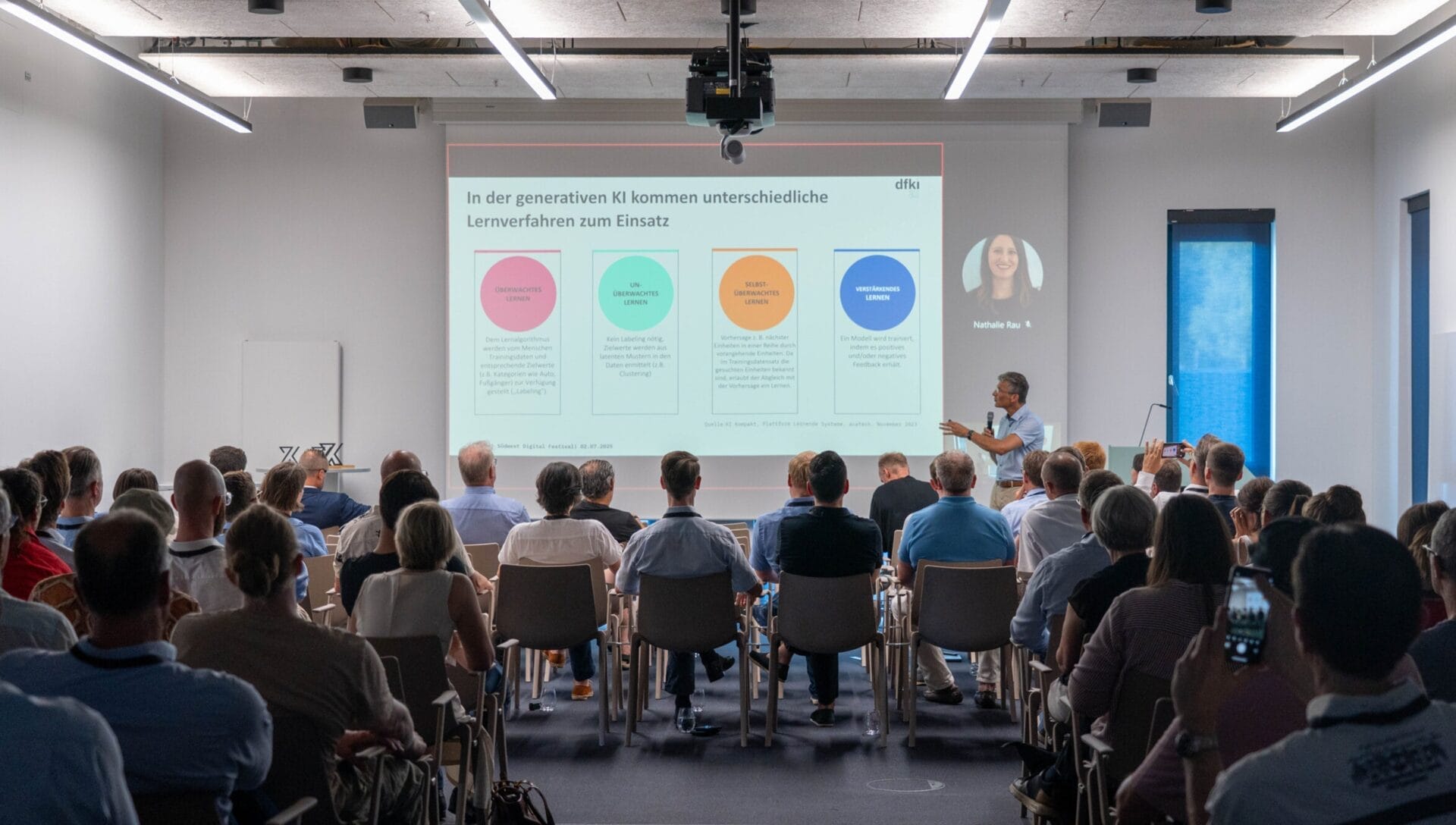 315_Website Menschen bei Workshop